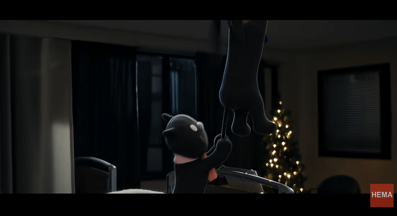 Takkie en Siepie zijn wederom de grote helden in ijzersterke kerstcommercial HEMA