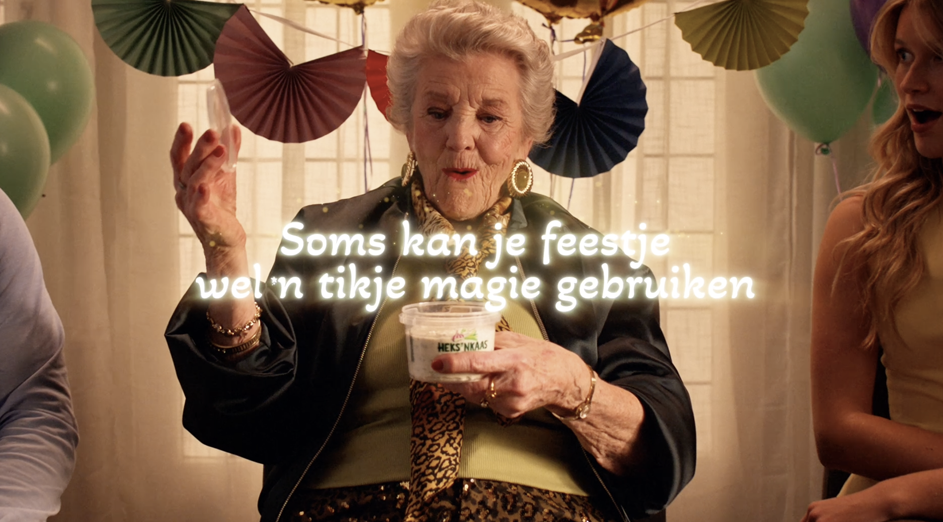 Heks'nkaas tovert kringverjaardag om in energieker feestje