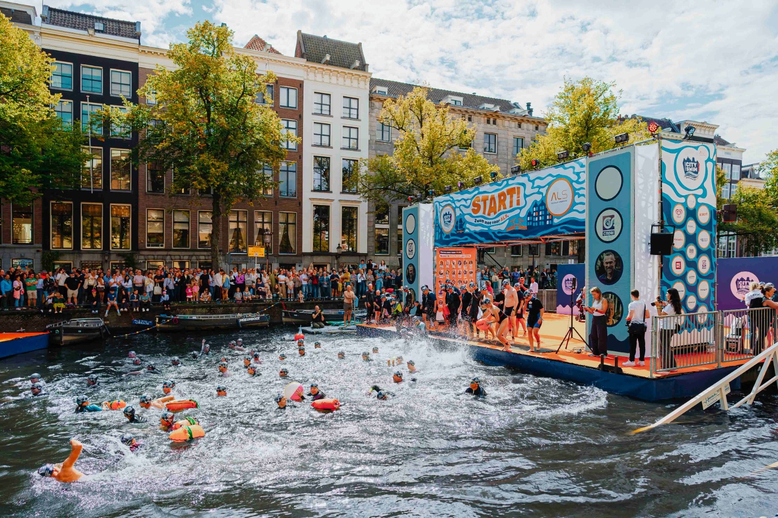 Amsterdam City Swim haalt recordopbrengst van ruim 3 miljoen euro op