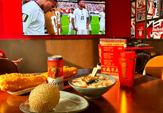 Budweiser en Fred & Farid Shanghai openen breakfast bar voor WK-fans in China