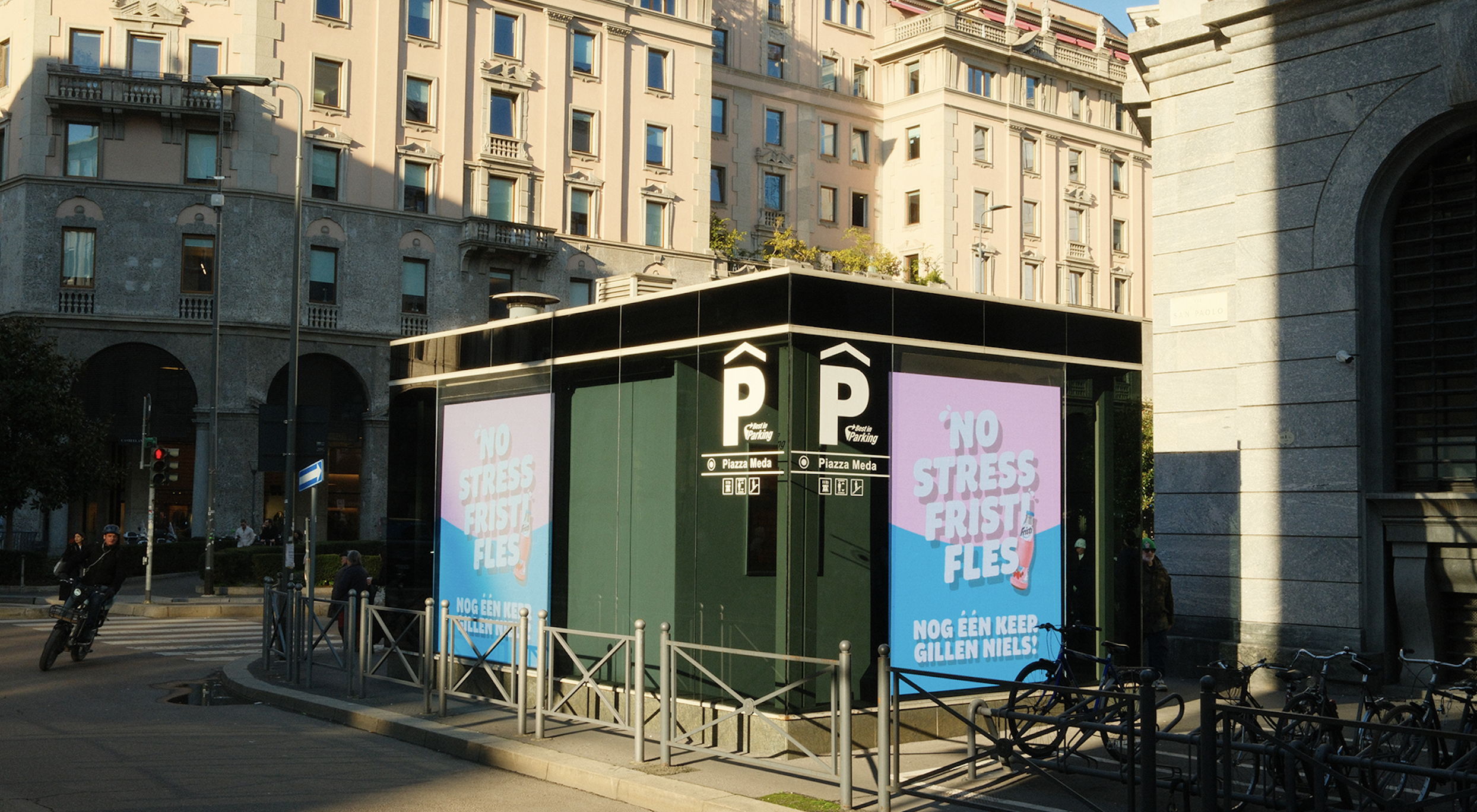 No stress, Fristi-fles: Studio M en Fristi moedigen shorttrackers aan