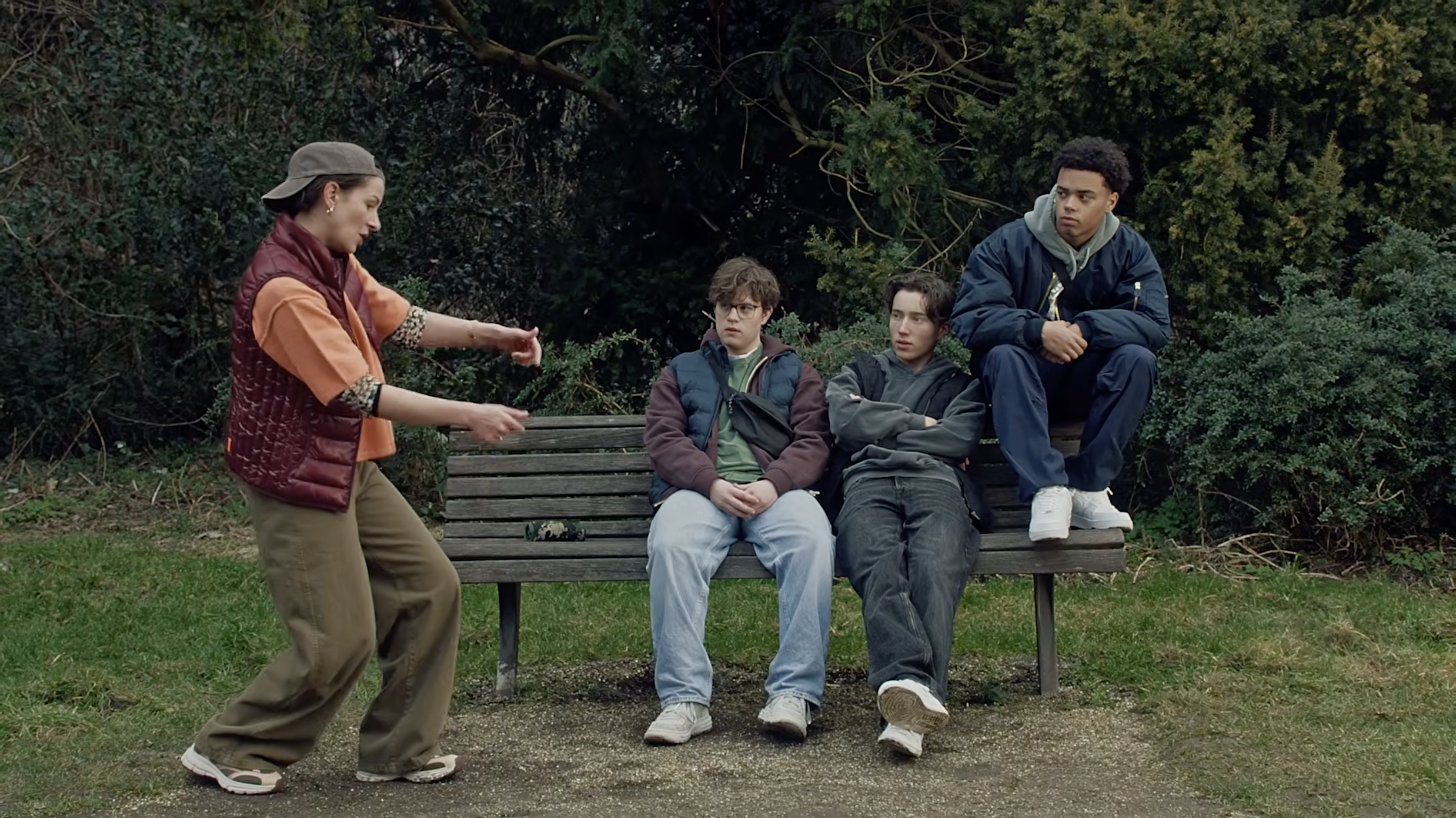 Life360 speelt met loslaten in ‘Mom of the Guys’