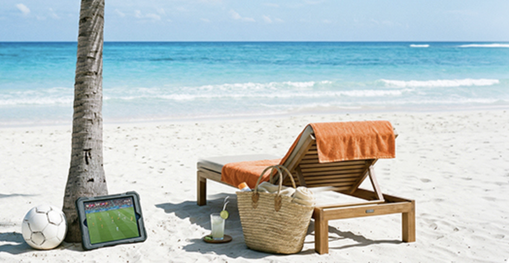 TUI opent WK-tribune op strand Curaçao