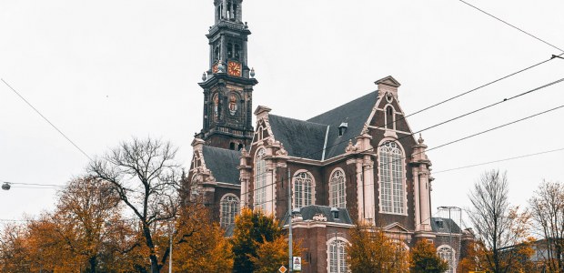 Bekende klokkentorens spelen Unox-tune om wintertijd in te luiden