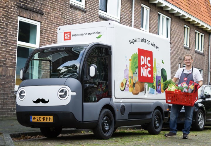 Picnic komt met compleet vernieuwd bezorgwagentje